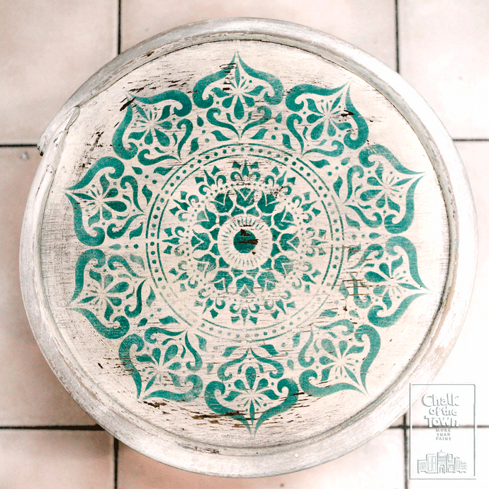 Boho Stool,  με χρώματα κιμωλίας Chalk Of The Town® και Mandala στένσιλ!