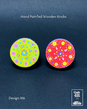 Ζωγραφιστά ξύλινα πόμολα Chalk Of The Town / Hand Painted Wooden Knobs