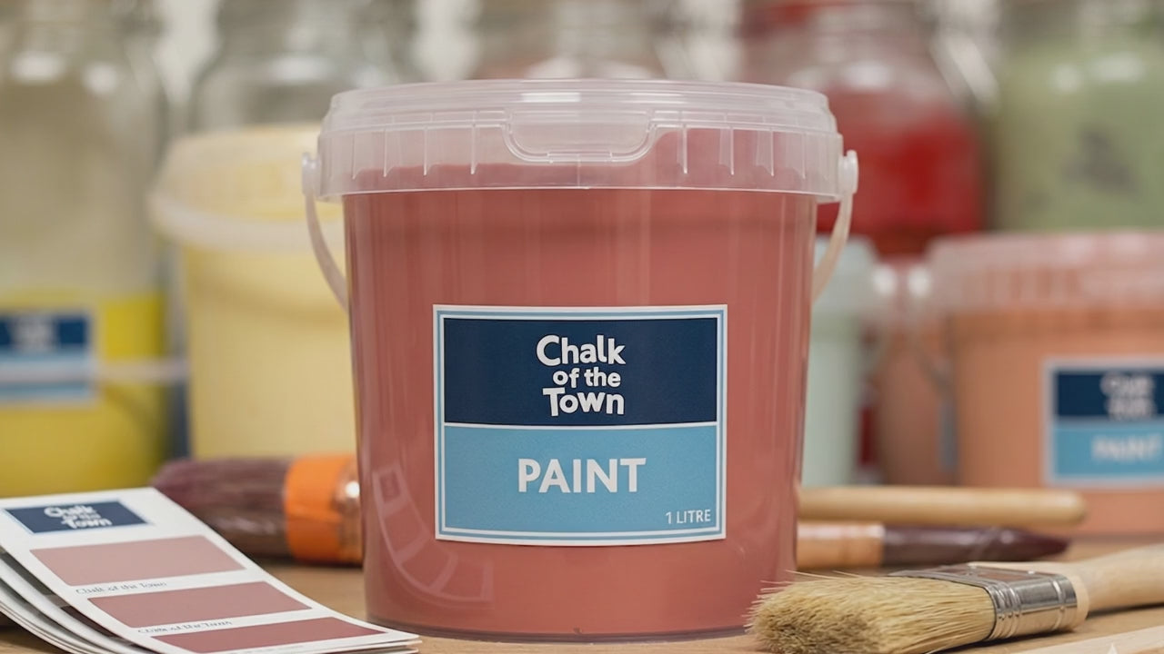 Φόρτωση βίντεο: Chalk Of The Town Paint