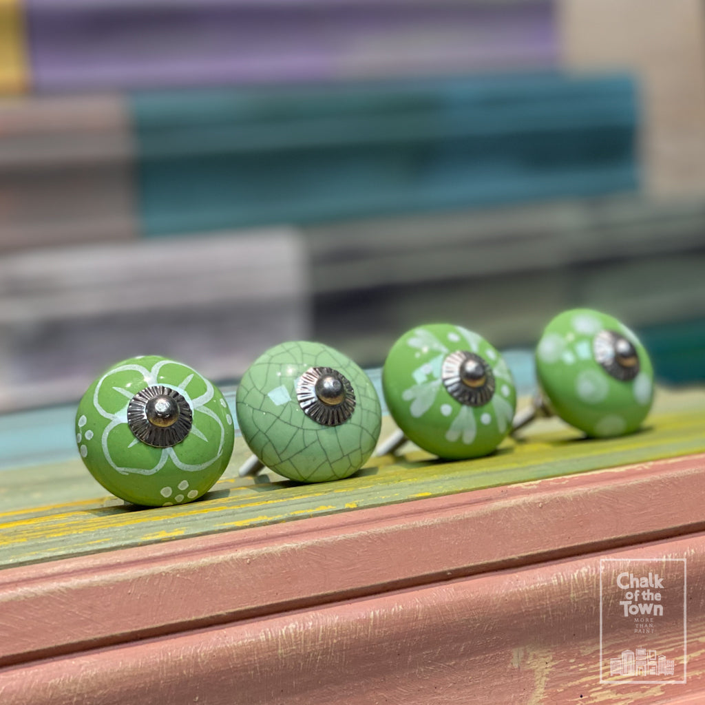 Κεραμικά πόμολα από πορσελάνη, Πράσινα με Λευκά μοτίβα - από τη Συλλογή Chalk Of The Town - Vintage Πόμολα