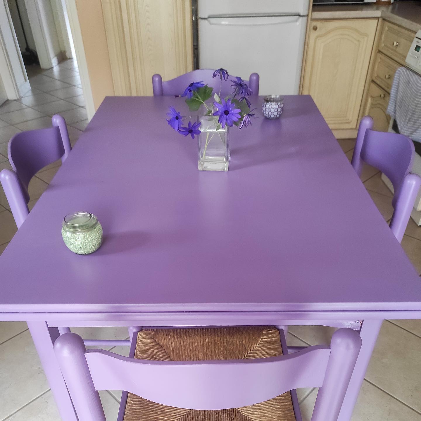 Toulouse Violet - Chalk Of The Town Paint - μεταμόρφωση τραπεζιού κουζίνας