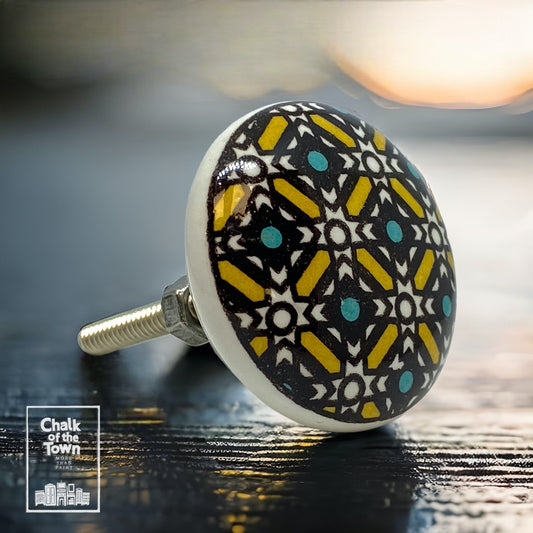 Tunis_Chalk Of The Town_Vintage_Knobs