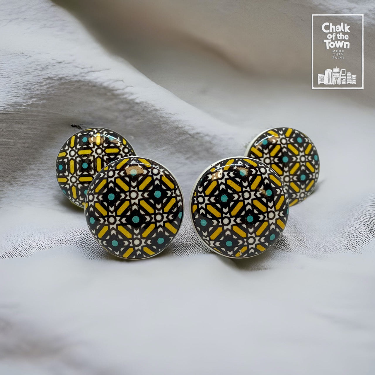 Tunis_Chalk Of The Town_Vintage_Knobs_